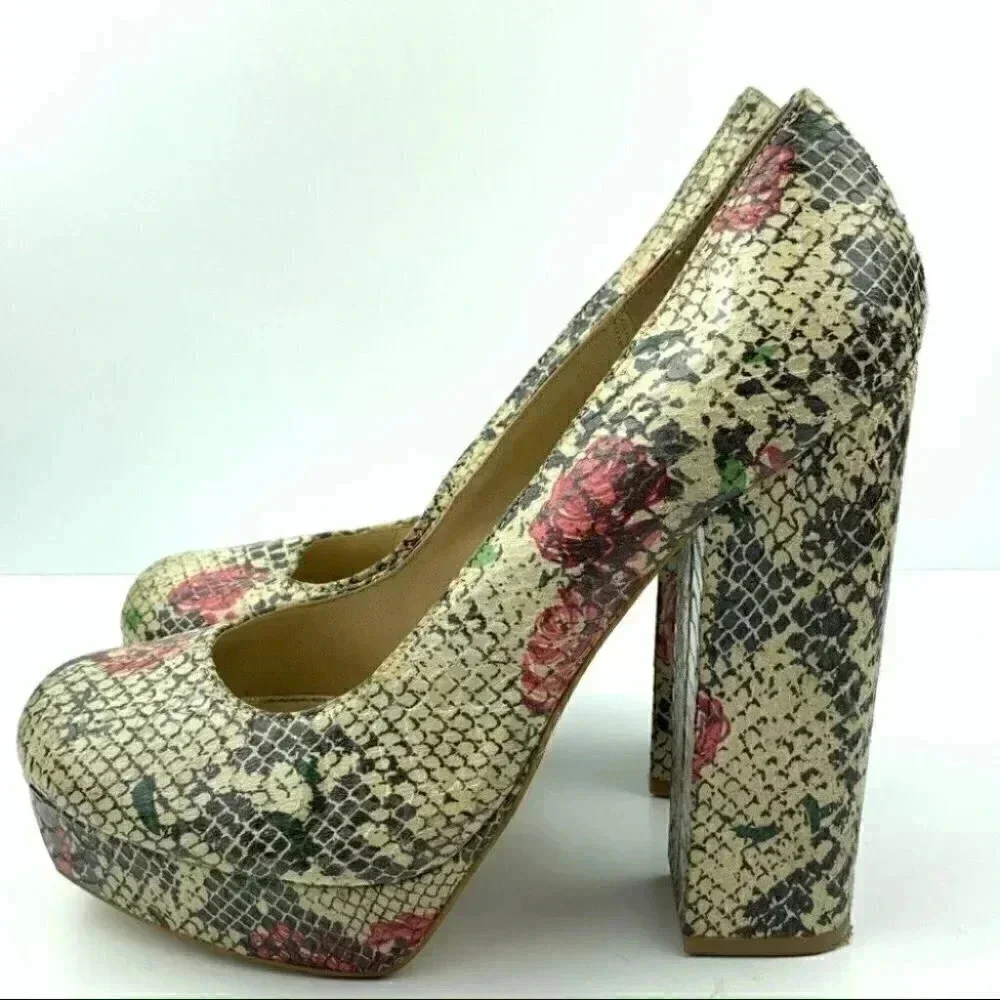 Mia Uptown girl platforms 10 multicolored floral